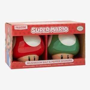 Super Mario Mushroom Salt & Pepper Shakers Nintendo Red Green